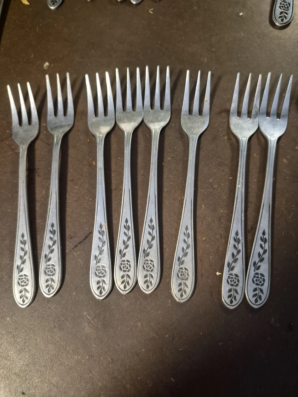 8 Vtg Rogers FLORAL MIST Cocktail Forks 5-3/4